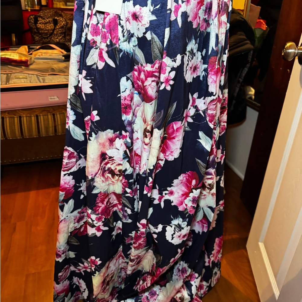 Floral Midi Skirt with Pink and Navy Design - Picture 11 of 12